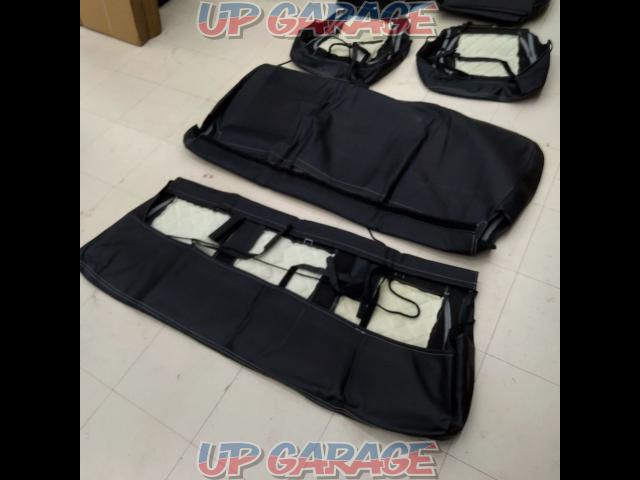 Unknown Manufacturer
Hiace 200
Seat Cover-07