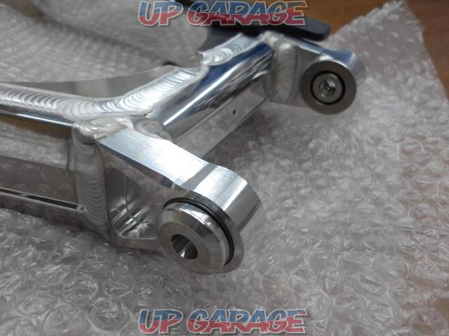 G Craft
Swing arm for super wide wheels-03