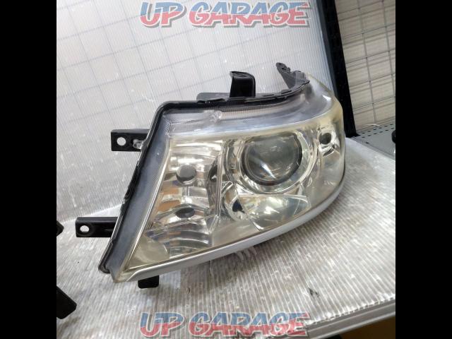 SUZUKI
Wagon R Stingray genuine headlight-03