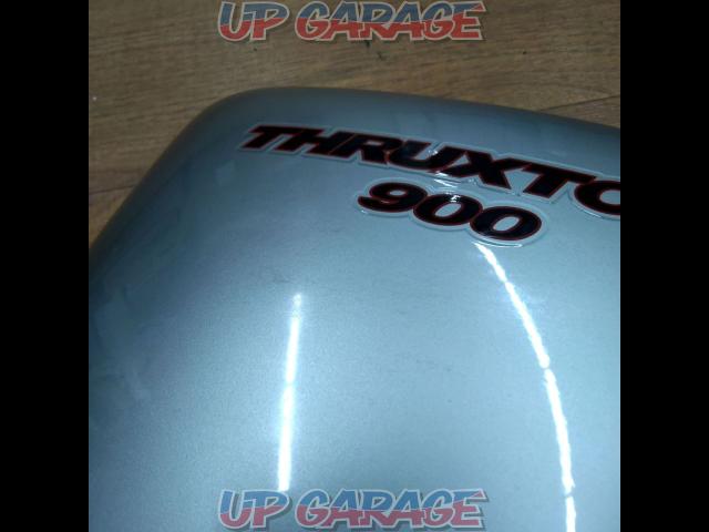Triumph
Thruxton 900 genuine side cover
Left only-02