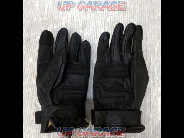 John
Doe
trucker leather gloves
Size: M-02