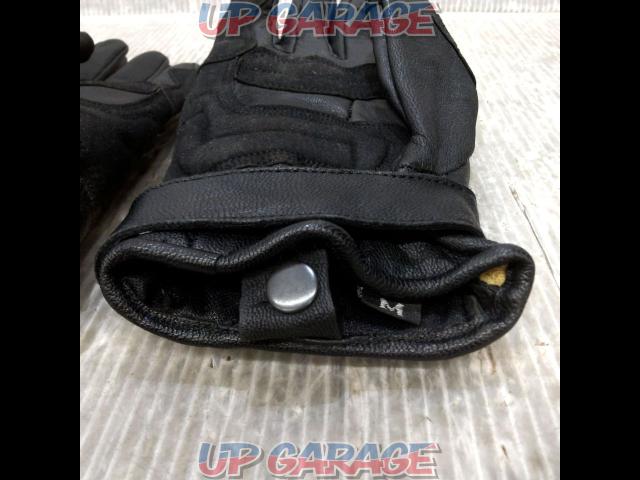 John
Doe
trucker leather gloves
Size: M-03