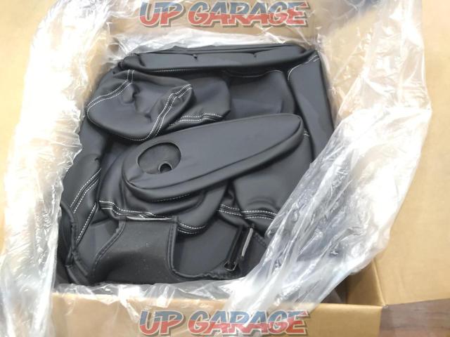REFINAD
Seat Cover
Product number: T0394-03 Roomy/M900
910A-03
