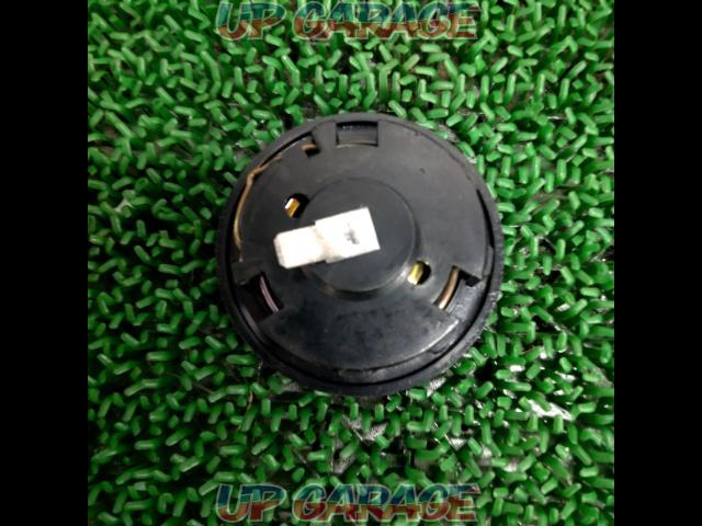 HKB
Horn Button
R Black
HB-26-02