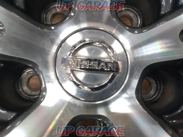 Nissan genuine
E52 type Elgrand genuine wheels
+
YOKOHAMA
BluEarth-RV03-04