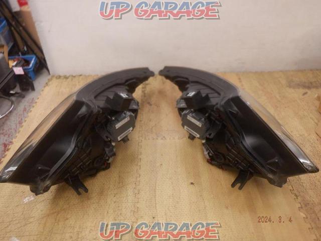Left and right set Nissan genuine headlights-02