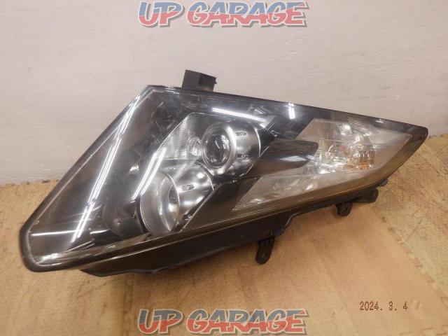 Left and right set Nissan genuine headlights-05