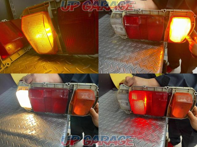 Toyota genuine Celica LB late model
Genuine tail lamp
With garnish
Left and right-03