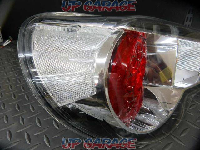 Toyota genuine 86/BRZ
ZC6 / ZN6
tail lamp
Removed from early 86
LH / passenger side only-02