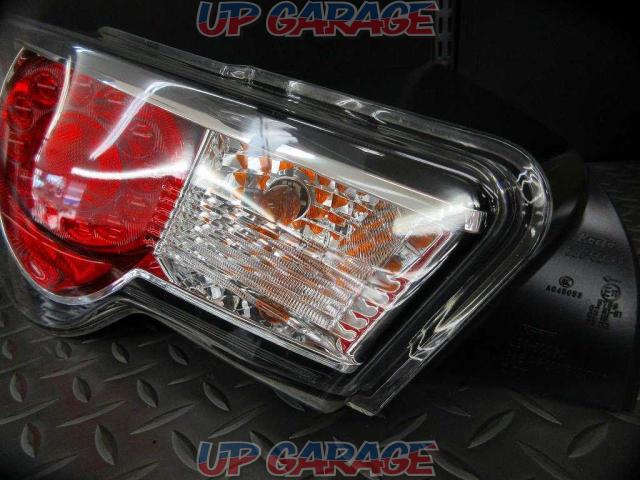 Toyota genuine 86/BRZ
ZC6 / ZN6
tail lamp
Removed from early 86
LH / passenger side only-03