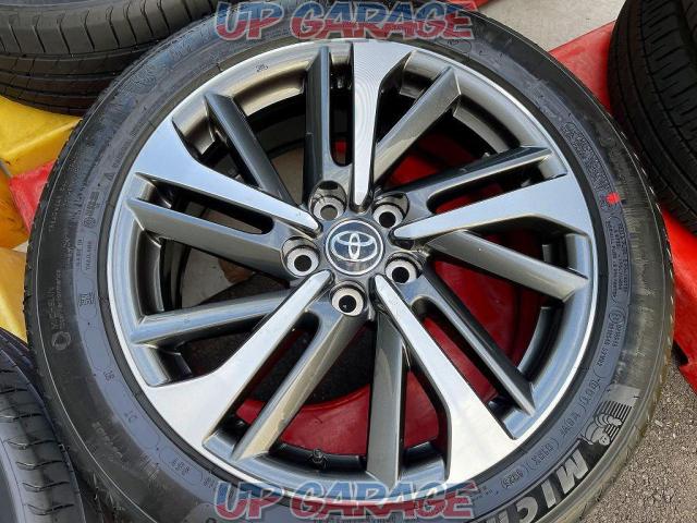 Toyota
corolla cross
Z grade
Original wheel
+
MICHELIN
PRIMACY
Four
225 / 50R18
Made in 2023
4 pieces set-04