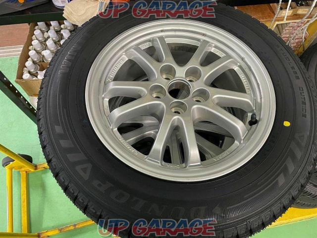 Used wheel unused studless Toyota (TOYOTA)
50 series Prius late genuine
+
DUNLOP (Dunlop)
WINTERMAXX
WM03
195 / 65R15
Made in 2023
Four-09