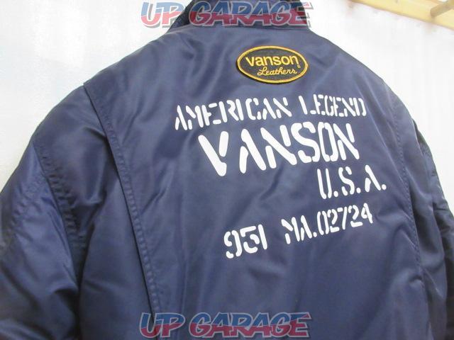 VANSON
VS1644W
Nylon jacket
(X03822)-10