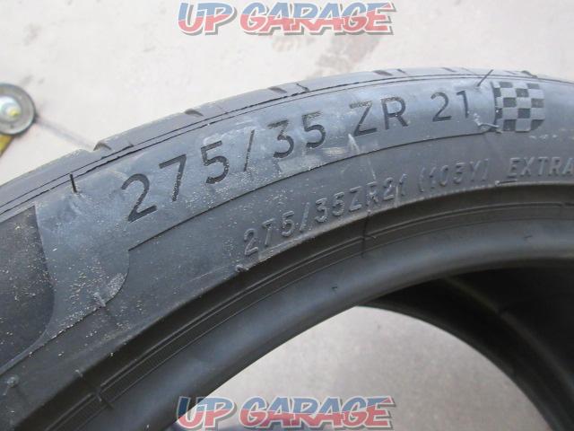 ※ 2 tires only
MICHELIN
PILOT
SPORTS 4
(X03880)-02