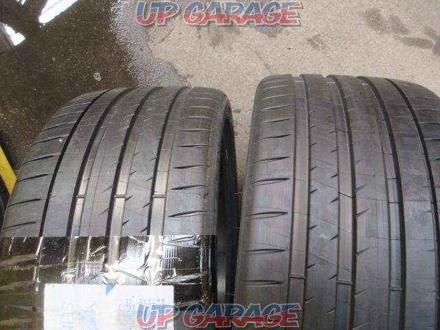 ※ 2 tires only
MICHELIN
PILOT
SPORTS 4
(X03880)-05