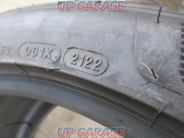 ※ 2 tires only
MICHELIN
PILOT
SPORTS 4
(X03881)-02