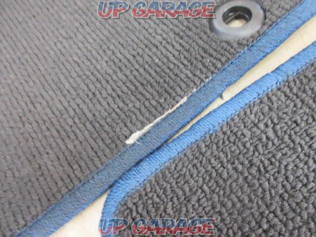 Honda genuine
GE fit genuine floor mat
(X031002)-09