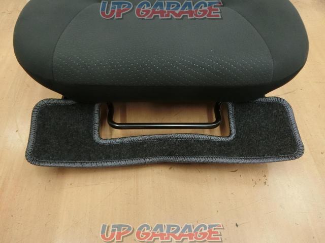 Toyota
Hiace 200
7-inch
wide
Super GL
Genuine front seat
Right and left-05