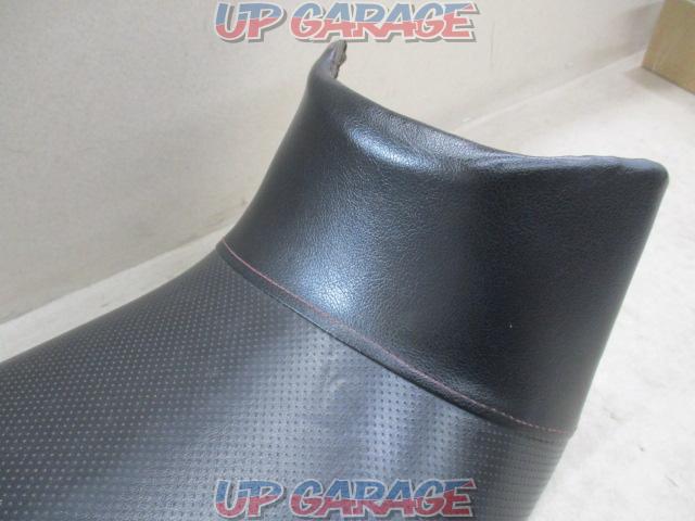 SUZUKI
GSX250S
KATANA
Genuine replacement perforated leather seats-04