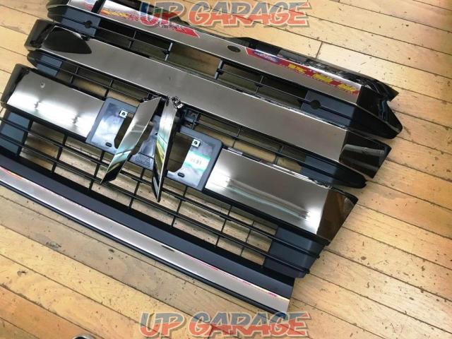 TOYOTA
Noah genuine front grille-03