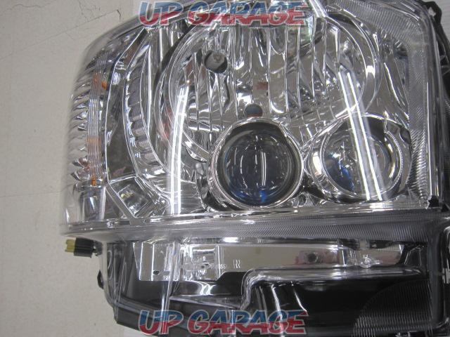 Toyota
Hiace
200 series
Type 3
Genuine halogen headlights
Right and left
X03327-05