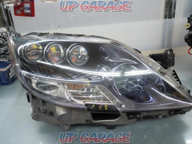 Lexus
LED headlights
left and right set
LS600h
Early period (UVF45)
-03