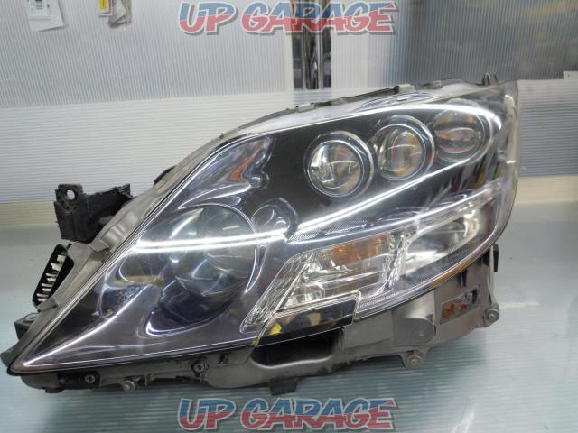 Lexus
LED headlights
left and right set
LS600h
Early period (UVF45)
-05