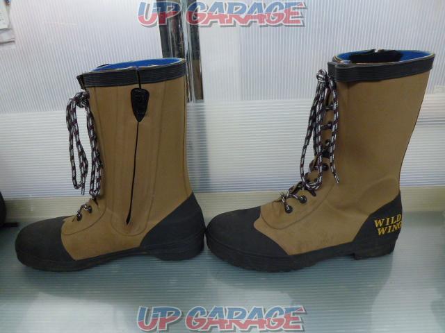 WILD
WING
rain boots
Size: 3L
27.5-28cm-04