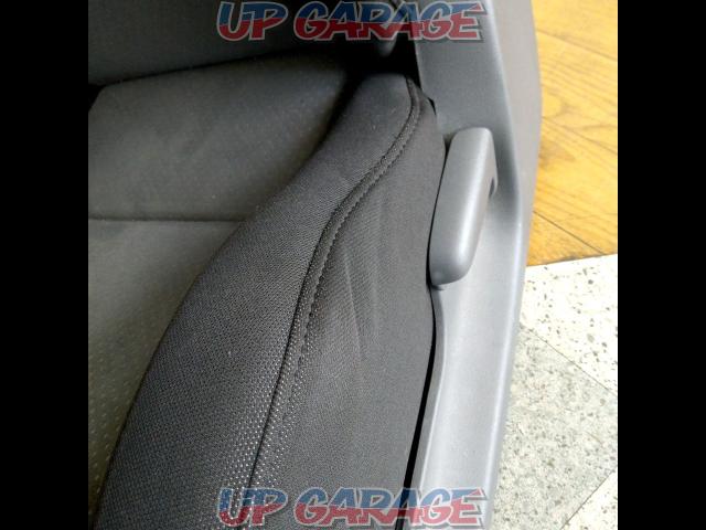 Suzuki genuine ZC31S Swift Sport
Genuine RECAO seat
Passenger seat-04
