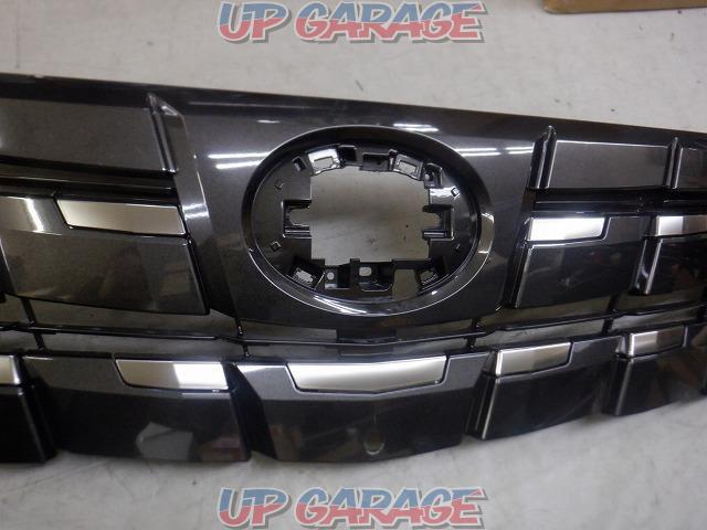 Toyota genuine front grill-02