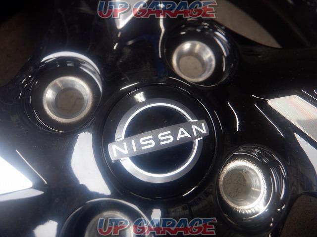 1 Nissan original (NISSAN)
Days Lukes original wheel
+
NEOLIN
NeoGreen-03