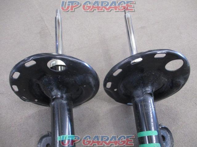 TOYOTA (Toyota)
Genuine suspension kit
Alphard/Vellfire/20 series
2WD
Late]
Usage period: about 1 month (approx. 1000km)
*Genuine upper is missing*-04
