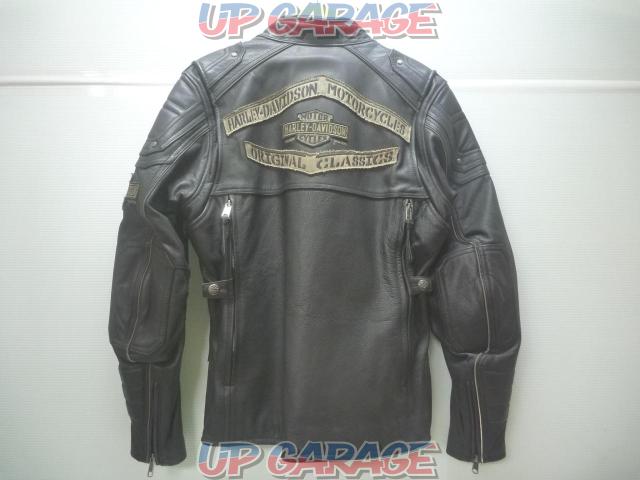 HarleyDavidson (Harley Davidson)
Triple Vent System Leather Jacket
Product number:97154-17VM
Size: S-02