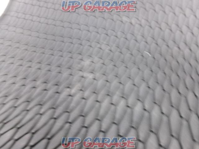 Mazda genuine option
All weather mat
(floor rubber mat)-06