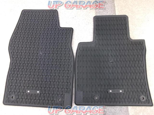 Mazda genuine option
All weather mat
(floor rubber mat)-07