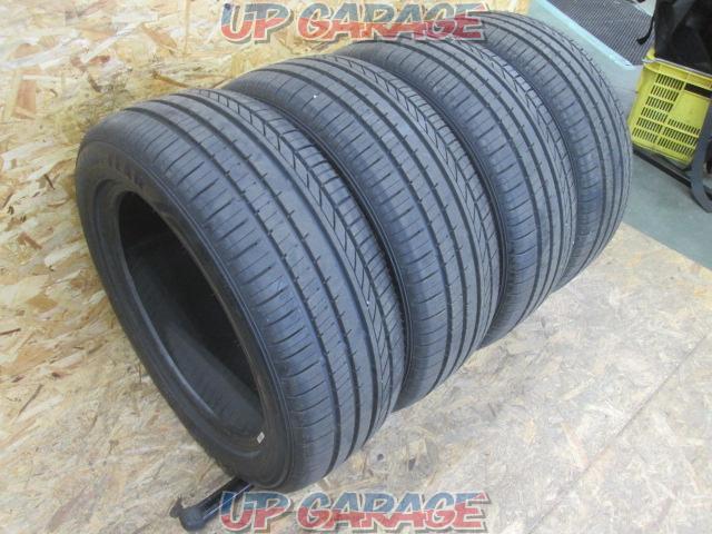 GOODYEAR
Efficient
Grip
Comfort
Tire only four-02