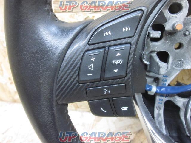 Mazda
CX-5
Genuine leather steering wheel-03