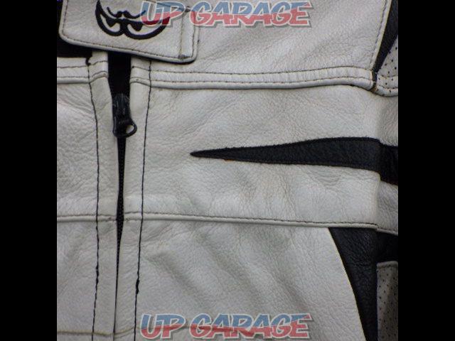 Riders BERIK
Separate type
Racing suit *Jacket only BEK13270-02