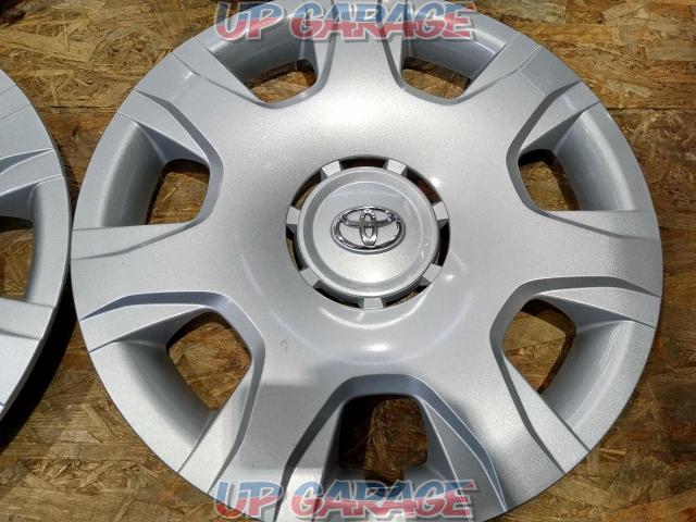 Toyota
200 series
Hiace
Type 4 or later
Genuine 15 inch wheel cover (wheel cap)
Set of 4-02