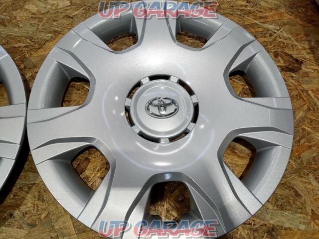Toyota
200 series
Hiace
Type 4 or later
Genuine 15 inch wheel cover (wheel cap)
Set of 4-06