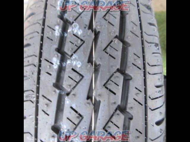 Price reduction only 1 new tire BRIDGESTONE
K370-04