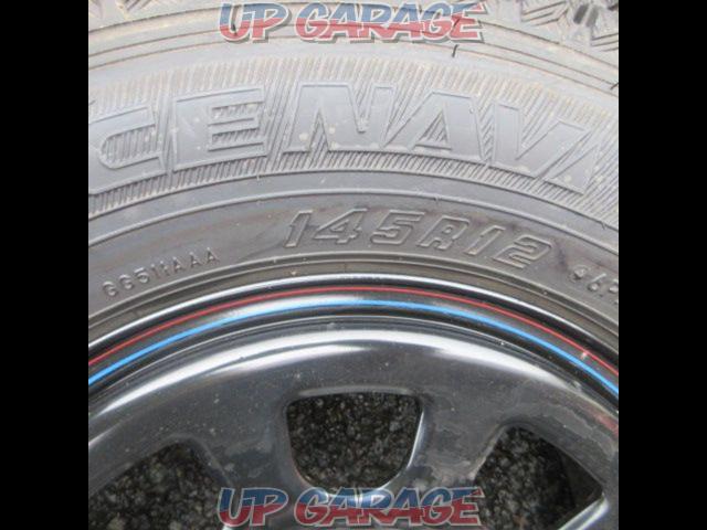 studless tire wheels
Manufacturer unknown steel wheel + GOODYEAR
ICE
NAVICARGO-03