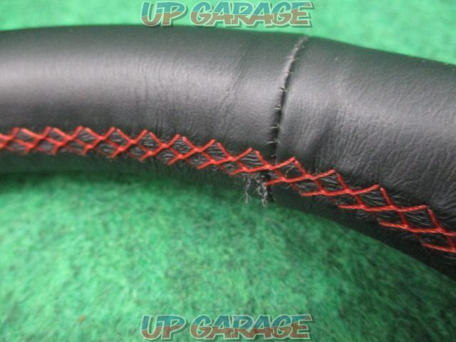 Blitz 350 mm black leather red stitching-04
