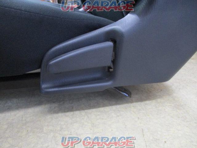 Toyota genuine 200 series Hiace 7 type
Super GL front seat left and right set-04