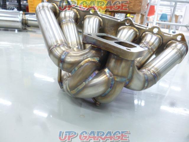 Flat
well
RACING
PROJECT
(FWARC)
For 2JZ
Place above
Exhaust manifold
Twin scroll-02