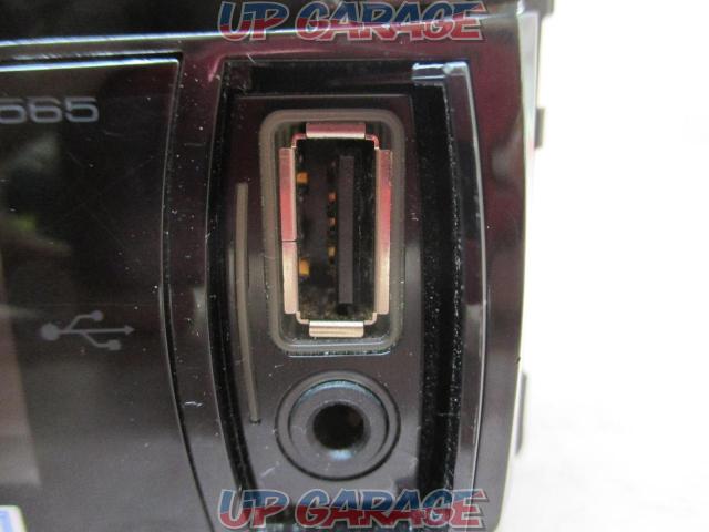 KENWOOD
U565TN
1DIN
2011 model
Front AUX/CD/USB/Radio compatible-03