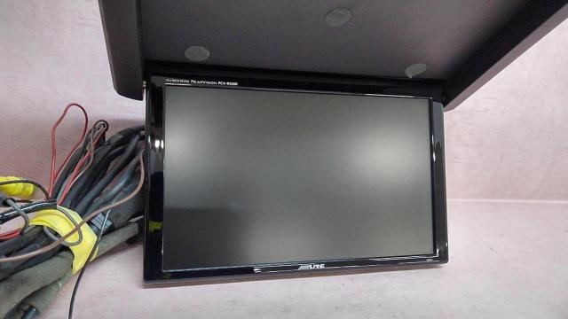 ALPINE
PCX-R3300B
10.2 inches
WVGA
Rear vision (RCA connection type)
Flip down monitor)-02