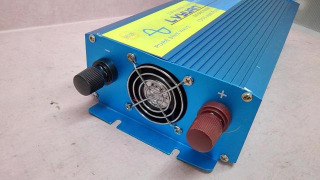 LVYUAN
DX-GAC1500W
DC12V → AC100V
Inverter with digital voltmeter-04