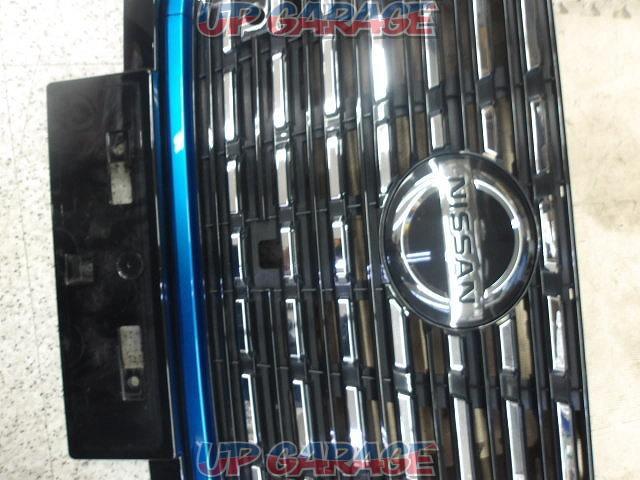 Nissan genuine front grill-04