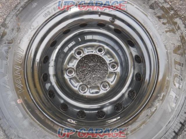 8 Toyota genuine Hiace
Genuine steel wheels +DUNLOPENASAVE
VAN01-02